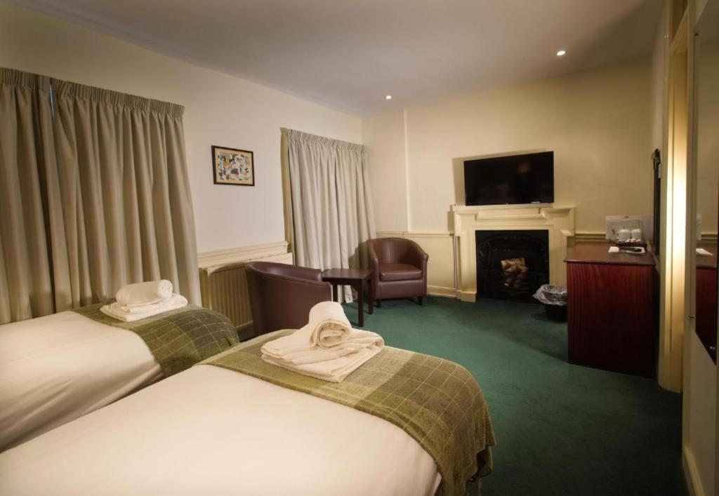 New Inn Hotel Lechlade Zewnętrze zdjęcie