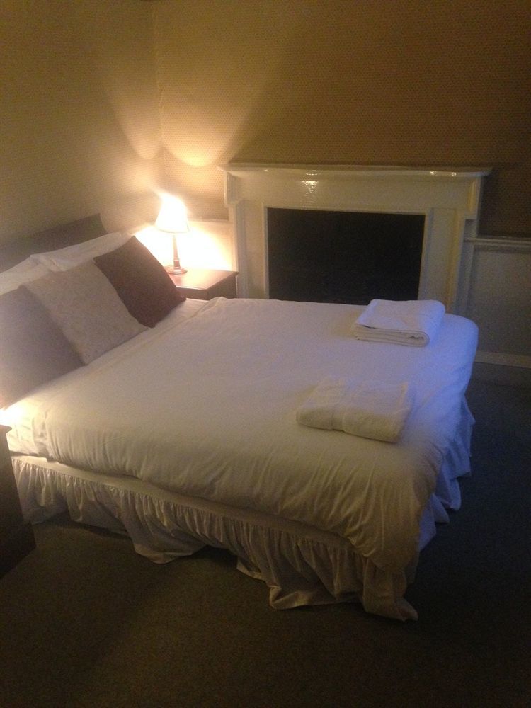 New Inn Hotel Lechlade Zewnętrze zdjęcie