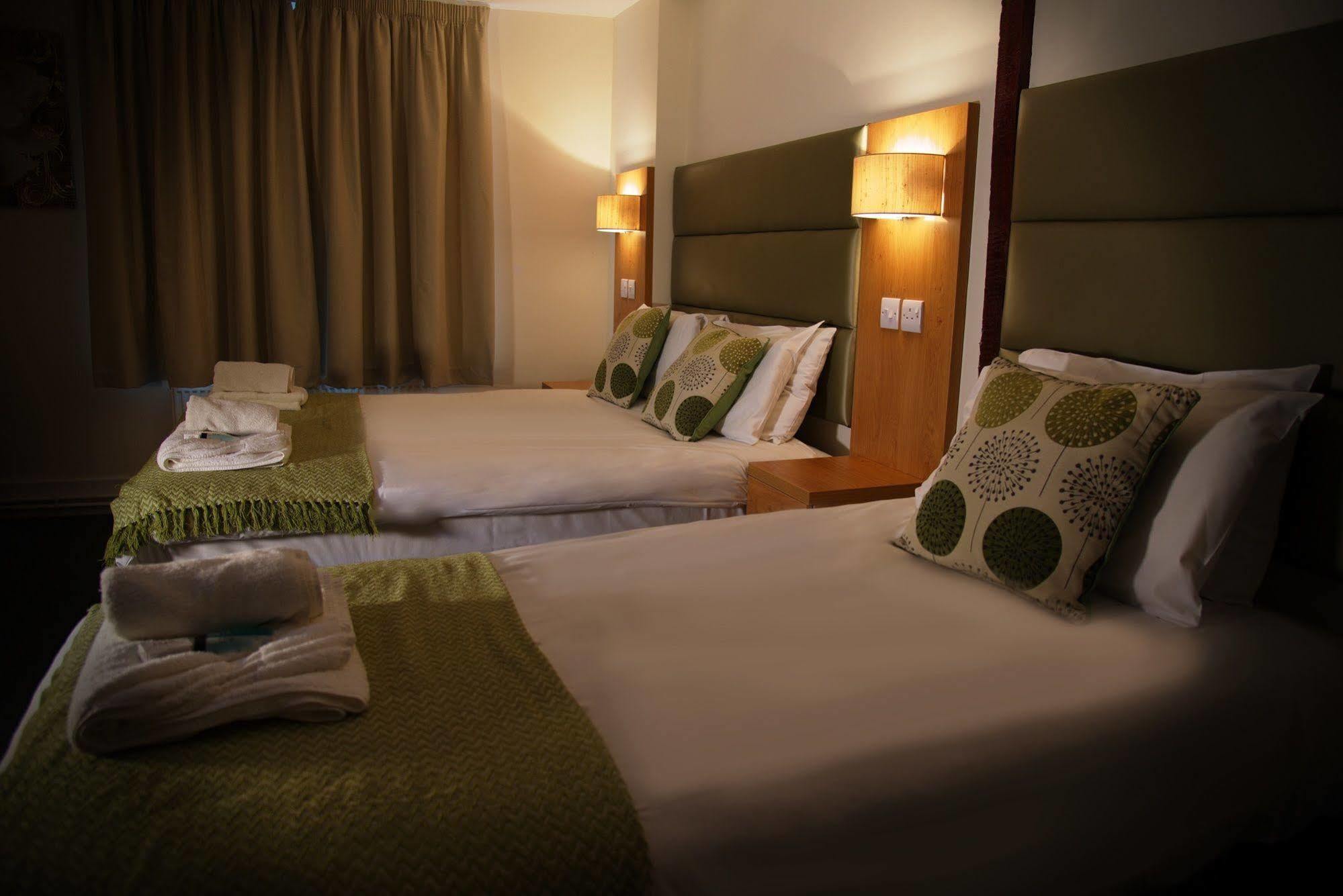 New Inn Hotel Lechlade Zewnętrze zdjęcie