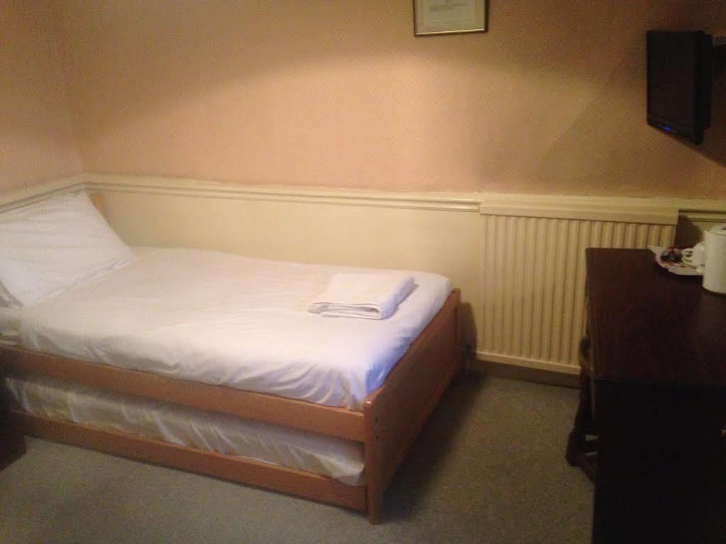 New Inn Hotel Lechlade Zewnętrze zdjęcie